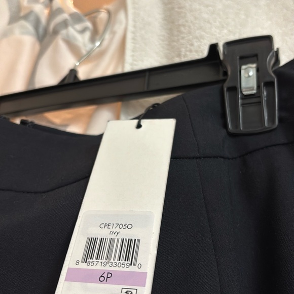 Calvin Klein suit skirt - Picture 3 of 3